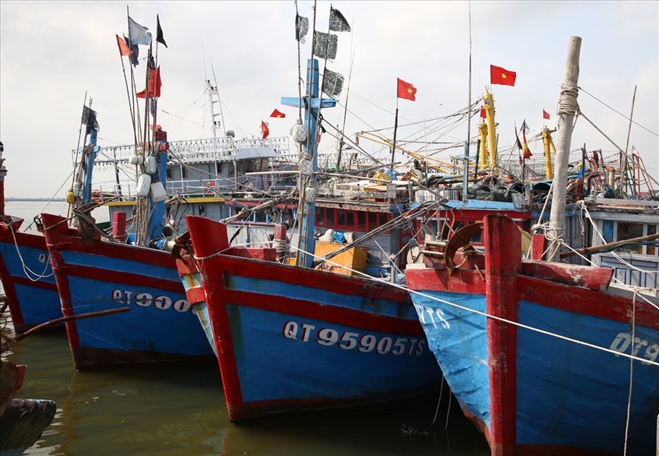 các bộ, ngành nghiên cứu kiến nghị của Bộ Công Thương về chính sách an sinh xã hội hỗ trợ hỗ trợ giá xăng dầu cho ngư dân