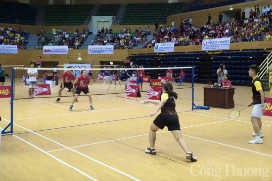 da nang khai mac giai cau long truyen thong va trao thuong van dong vien dat thanh tich tai sea games