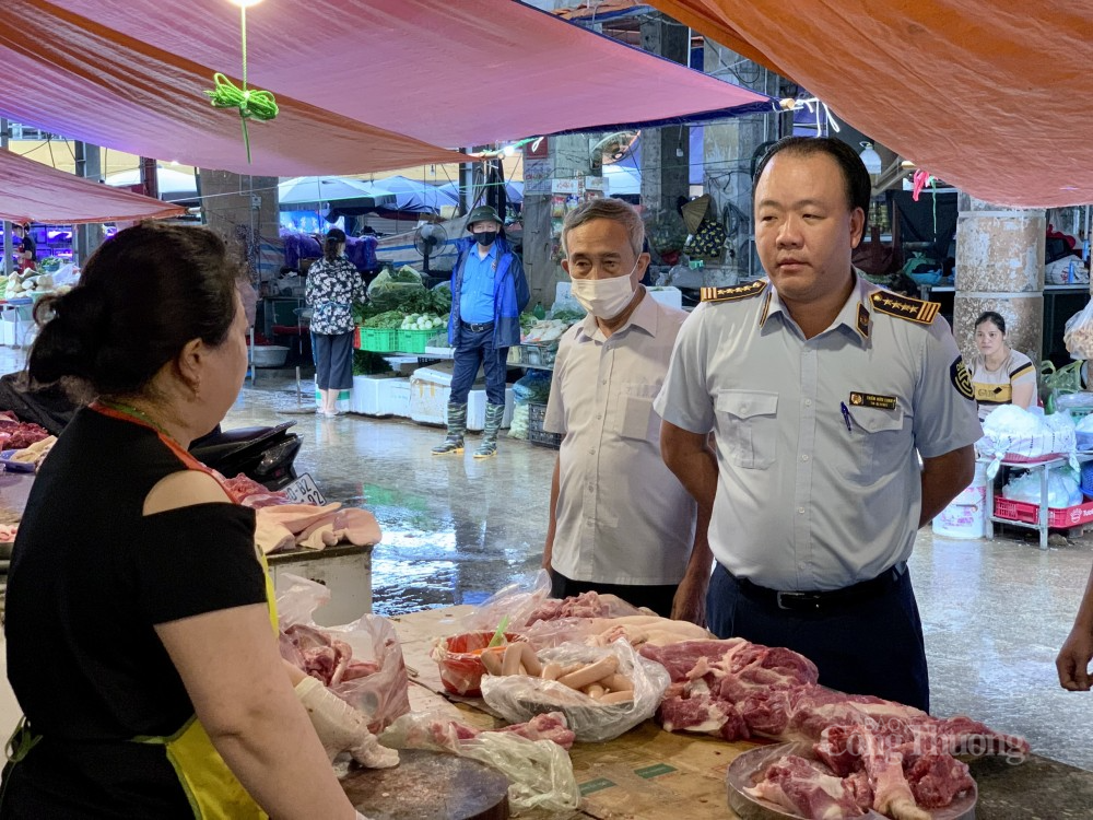 Lực lượng Quản lý thị trường kiểm tra, giám sát ổn định thị trường