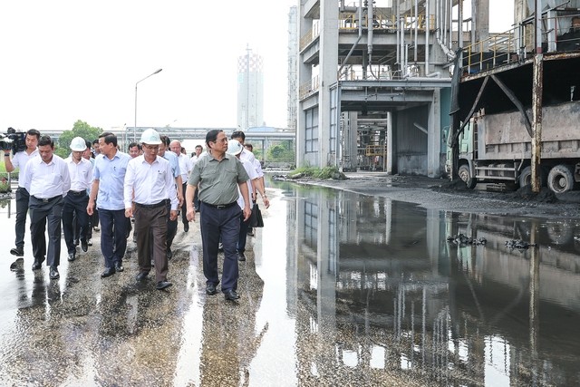 Thủ tướng kiểm tra, khảo sát thực địa dự án Đạm Ninh Bình