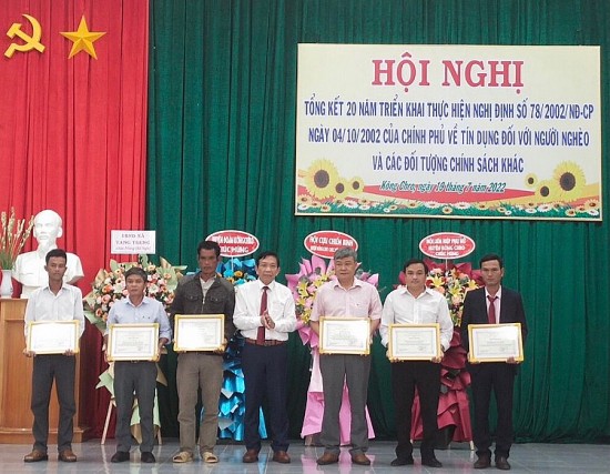 ngan hang chinh sach xa hoi chi nhanh gia lai tru cot giam ngheo ben vung