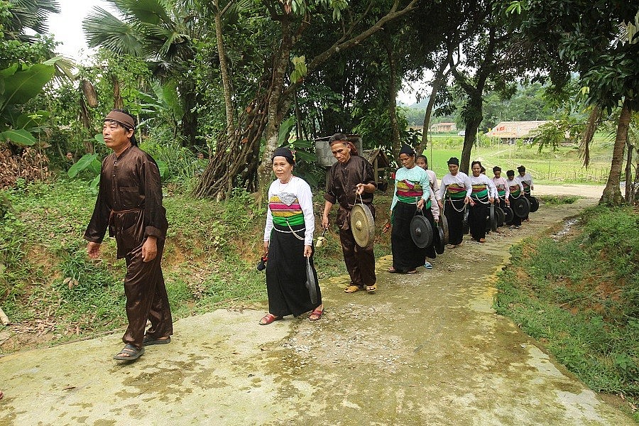 Hát “Sắc bùa” - Nét văn hóa đặc sắc của đồng bào dân tộc Mường xứ Thanh