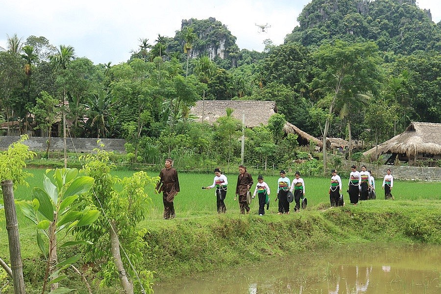 Hát “Sắc bùa” - Nét văn hóa đặc sắc của đồng bào dân tộc Mường xứ Thanh