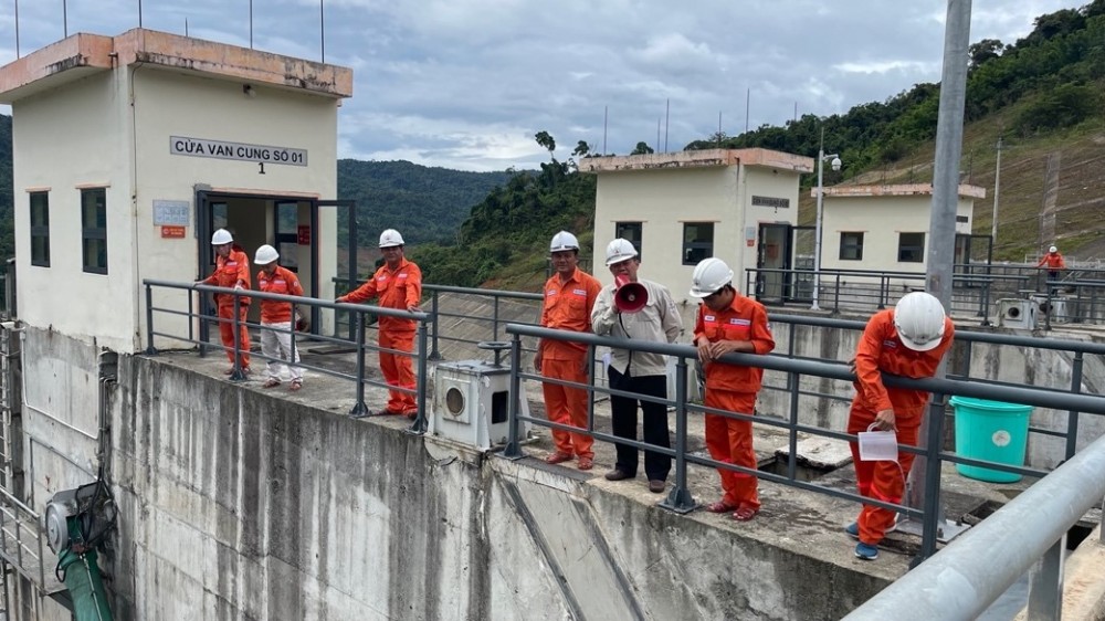 Công ty Thủy điện Sông Bung thực hiện công tác Tổng kiểm tra và diễn tập Phòng chống thiên tai và tìm kiếm cứu nạn năm 2022 Công ty Thủy điện Sông Bung thực hiện công tác Tổng kiểm tra và diễn tập Phòng chống thiên tai và tìm kiếm cứu nạn năm 2022