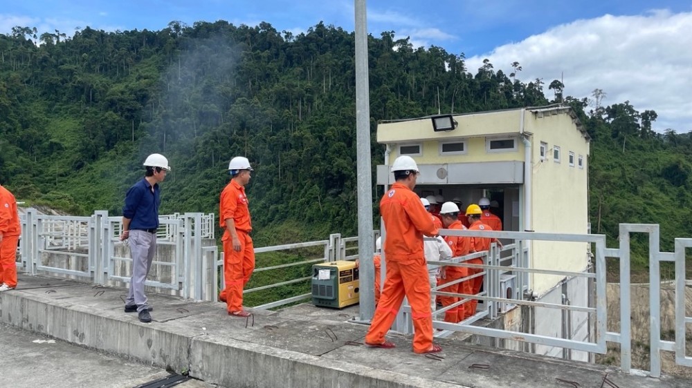 Công ty Thủy điện Sông Bung thực hiện công tác Tổng kiểm tra và diễn tập Phòng chống thiên tai và tìm kiếm cứu nạn năm 2022 Công ty Thủy điện Sông Bung thực hiện công tác Tổng kiểm tra và diễn tập Phòng chống thiên tai và tìm kiếm cứu nạn năm 2022