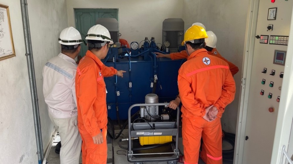 Công ty Thủy điện Sông Bung thực hiện công tác Tổng kiểm tra và diễn tập Phòng chống thiên tai và tìm kiếm cứu nạn năm 2022 Công ty Thủy điện Sông Bung thực hiện công tác Tổng kiểm tra và diễn tập Phòng chống thiên tai và tìm kiếm cứu nạn năm 2022