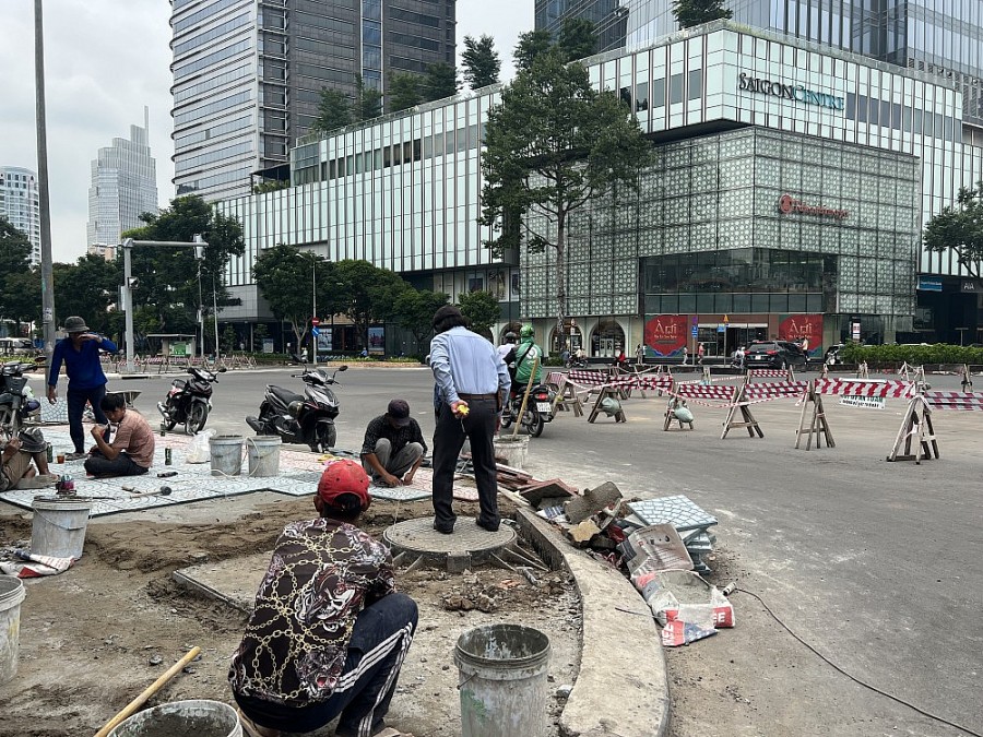 TP. Hồ Chí Minh: Mặt tiền “đất vàng” đường Lê Lợi được hoàn trả sau 8 năm bị rào chắn