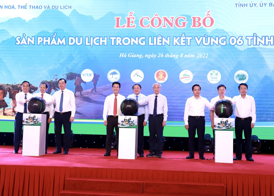 Nghi thức Công bố sản phẩm du lịch liên kết vùng 6 tỉnh Việt Bắc