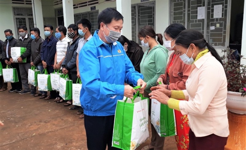 Chăm lo người lao động