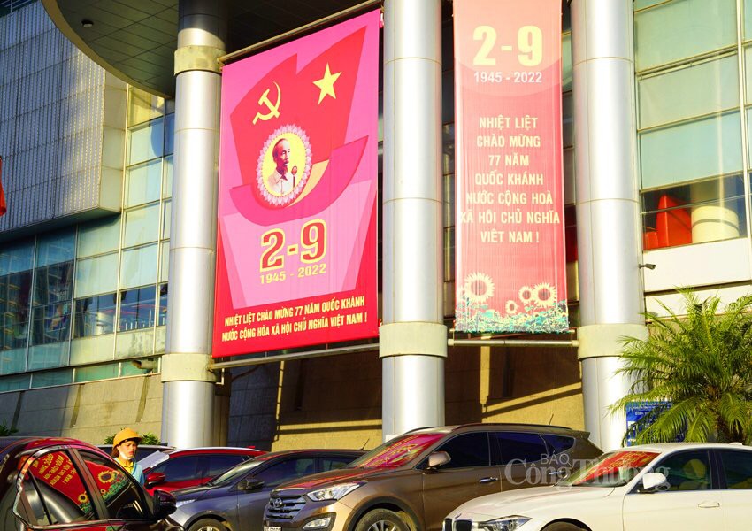 Phố phường Hà Nội rực rỡ cờ hoa chào mừng ngày Quốc khánh 2/9 Phố phường Hà Nội rực rỡ cờ hoa chào mừng ngày Quốc khánh 2/9