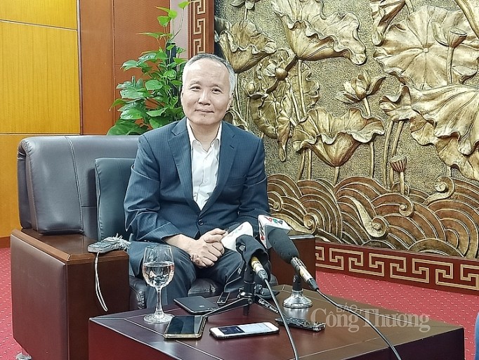 Thứ trưởng Trần Quốc Khánh