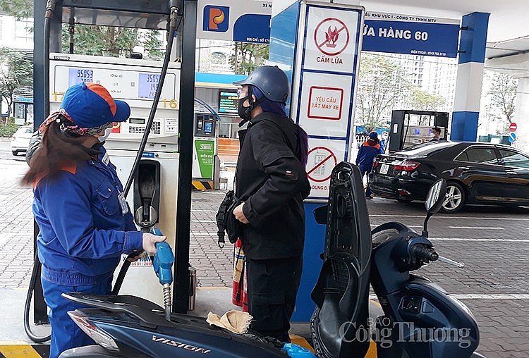 Chuyên gia kinh tế Nguyễn Minh Phong: Khó phân định chất lượng, trách nhiệm nếu doanh nghiệp bán lẻ xăng dầu ký với nhiều đầu mối