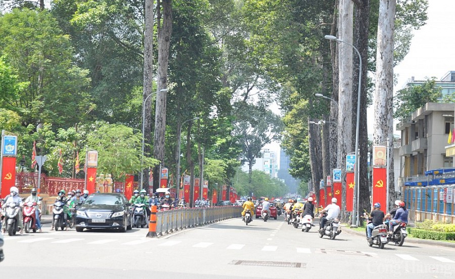 TP. Hồ Chí Minh: Rực rỡ cờ hoa chào mừng Tết Độc lập