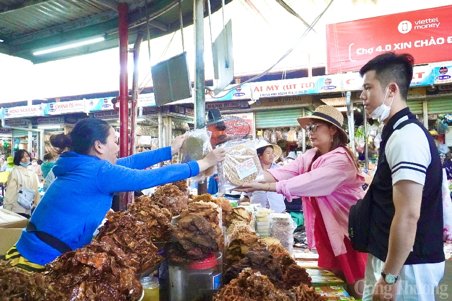 Chợ đặc sản tại thành phố Đà Nẵng hút khách du lịch dịp Lễ Quốc khánh 2/9