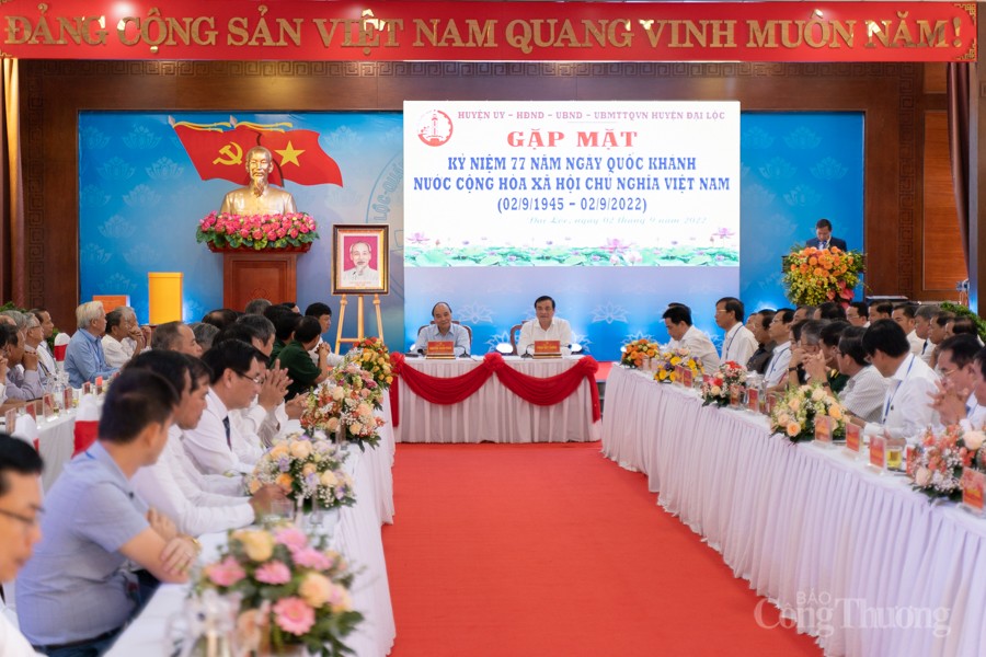 Chủ tịch nước Nguyễn Xuân Phúc dự buổi gặp mặt kỷ niệm 77 năm ngày Quốc khánh 2/9 tại Quảng Nam