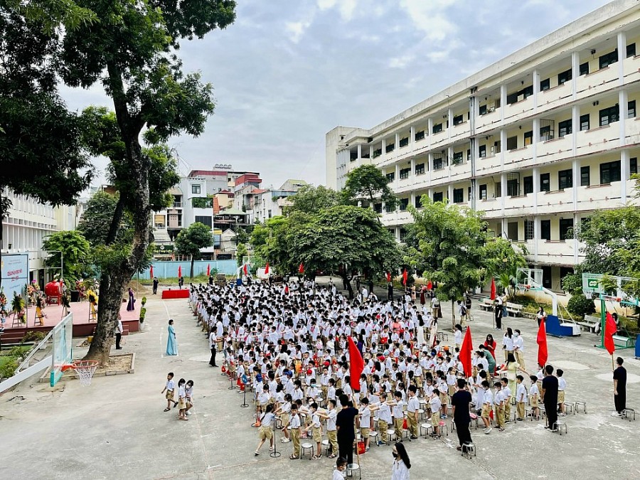 Lễ khai giảng ở trường công lập nhiều cấp học đầu tiên của Thủ đô - Tiểu học, THCS, THPT Khương Hạ có gì đặc biệt?