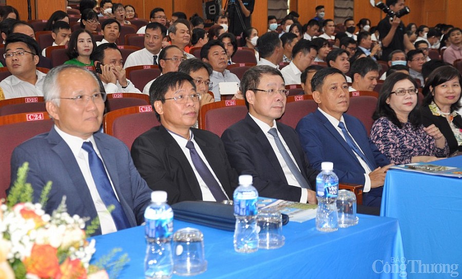 Đại học Công nghiệp Thực phẩm TP. Hồ Chí Minh cần bám sát thực tế và định hướng phát triển các ngành công nghiệp, thương mại
