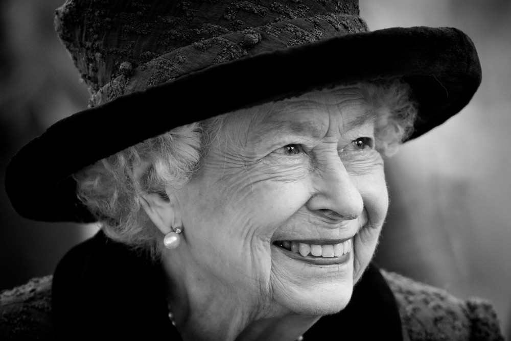 Nữ hoàng Elizabeth II qua đời và sự ảnh hưởng đối với nền kinh tế Anh