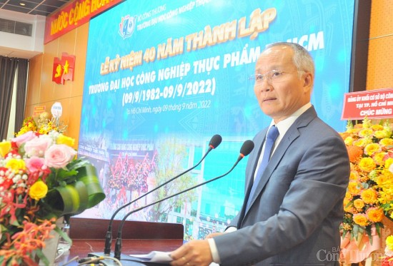 dai hoc cong nghiep thuc pham tp ho chi minh can bam sat thuc te va dinh huong phat trien cac nganh cong nghiep thuong mai
