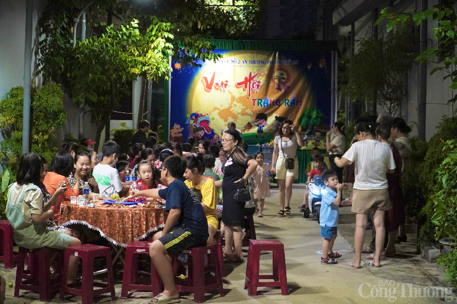 Đà Nẵng: Người dân rộng ràng đón Tết Trung thu Người dân thành phố Đà Nẵng rộn ràng đón Tết Trung thu