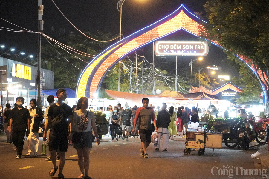 Đà Nẵng: Người dân rộng ràng đón Tết Trung thu Người dân thành phố Đà Nẵng rộn ràng đón Tết Trung thu