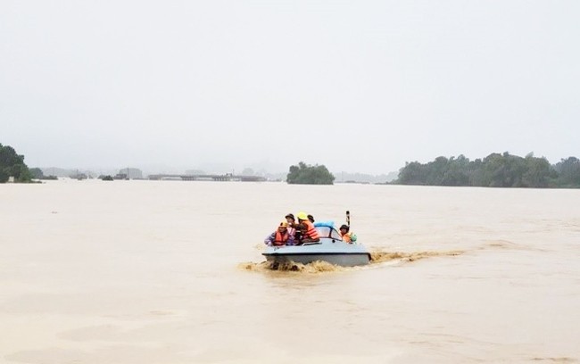 Hòa Bình: “Kiểm đếm” thiệt hại sau mưa lũ