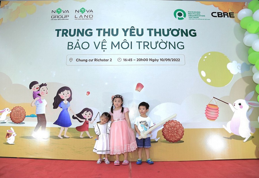 Trẻ em TP. Hồ Chí Minh vui Tết Trung thu và trải nghiệm bảo vệ môi trường