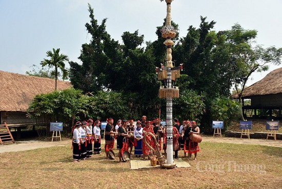 Lễ ăn trâu, nét văn hóa cổ truyền dân tộc Cor