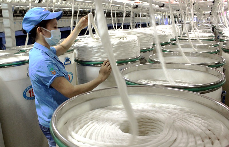 Ngành dệt may: Đón chờ bước ngoặt từ doanh nghiệp sợi