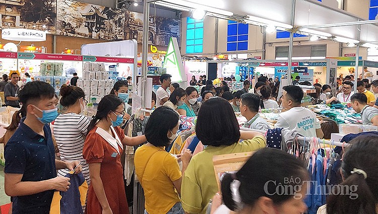 Hơn 200 gian hàng tham gia Triển lãm Vietbaby Fair Hanoi 2022