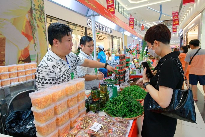 Công Thương qua góc nhìn báo chí ngày 24/9: Ngành Công Thương đóng góp lớn trong cơ cấu kinh tế của 28 tỉnh, thành phố khu vực phía Bắc