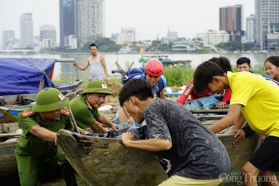 Thành phố Đà Nẵng phấn đấu hoàn thành việc di dời người dân trước 14h chiều mai, ngày 27/9