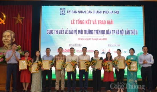 Trao giải cuộc thi viết về bảo vệ môi trường trên địa bàn TP. Hà Nội lần thứ II