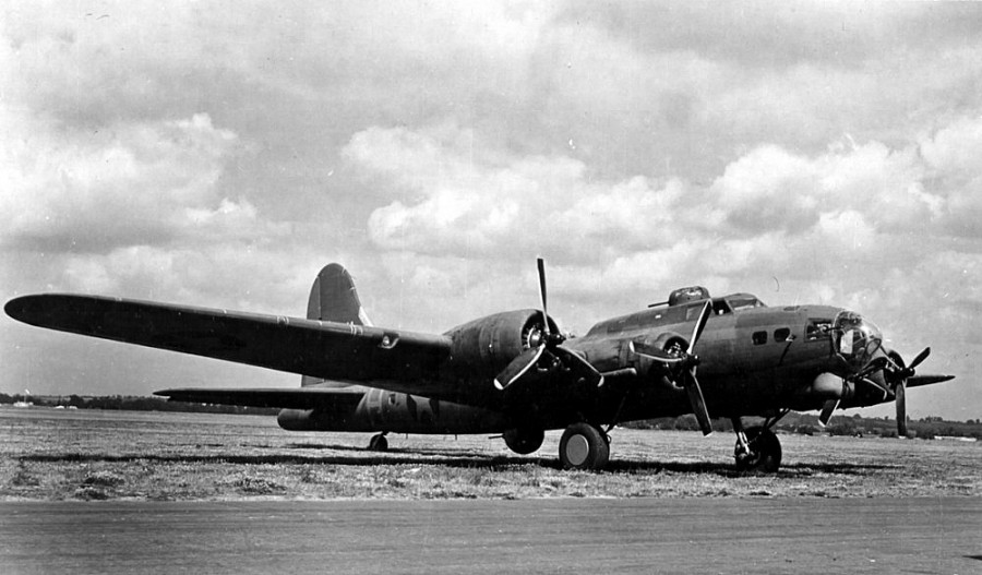 Boeing YB-40