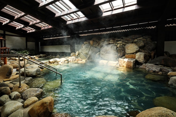 Onsen, một cảm nhận rất khác về du lịch Quảng Ninh?