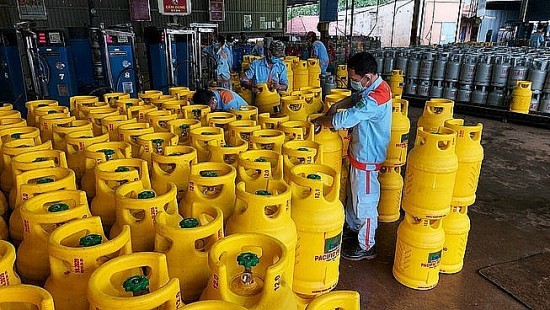 Giá gas hôm nay 18/10: Giảm sâu kỷ lục