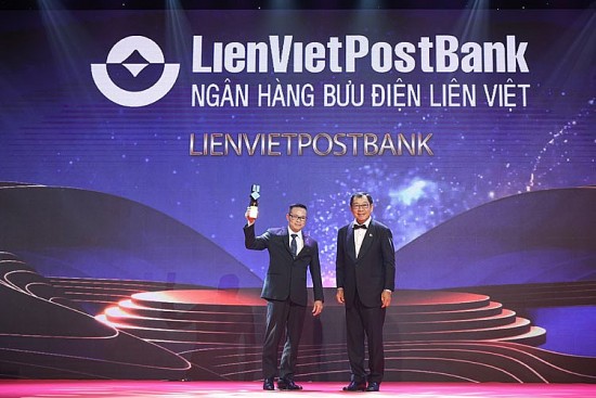 LienVietPostBank nhận giải thưởng “Doanh nghiệp xuất sắc châu Á 2022"