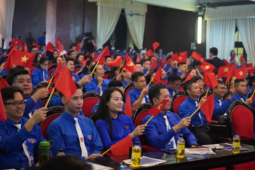 Ngày này năm xưa 15/10: Ngày truyền thống công tác dân vận; Ban hành Nghị định 84 về kinh doanh xăng dầu