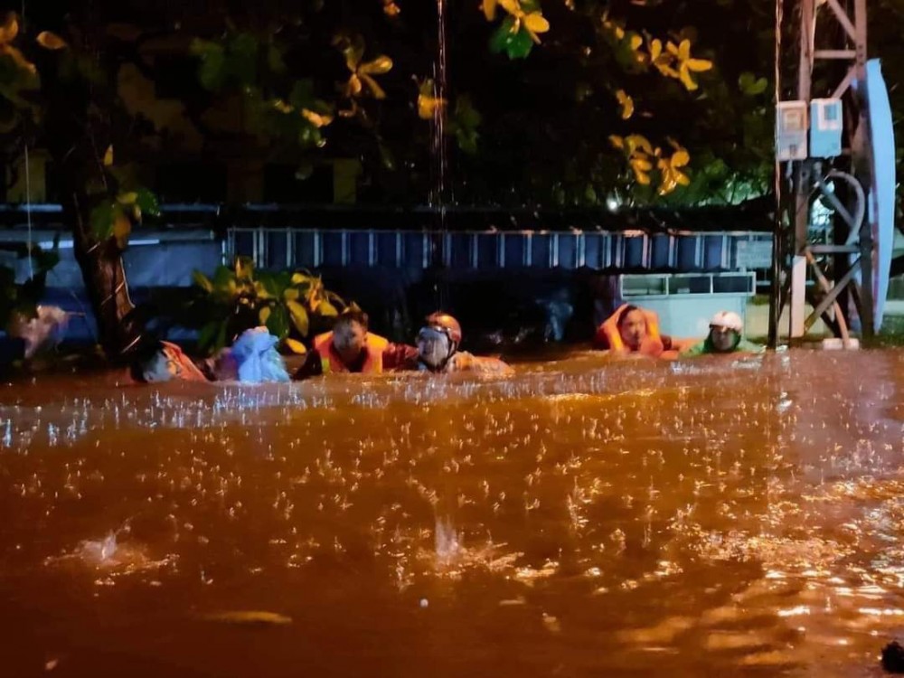 Đà Nẵng mưa to lịch sử: Nguyên nhân do dâu?