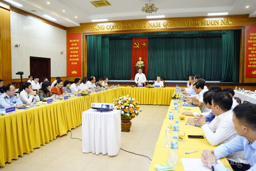 Chấn chỉnh, xốc lại tổng thể các mối liên kết trong chuỗi cung ứng xăng dầu