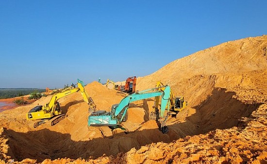 Sập mỏ titan Bình Thuận: Đang tiếp tục tìm kiếm các nạn nhân