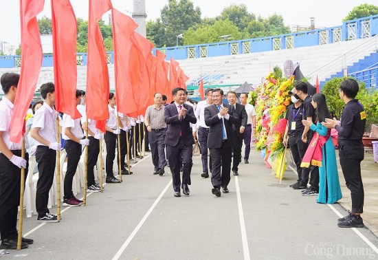 bo truo ng bo cong thuong nguyen hong dien du le khai giang tai truong dai hoc cong nghiep tp ho chi minh