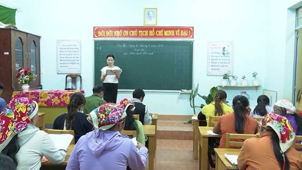 Phát triển đội ngũ cán bộ, công chức, viên chức người đồng bào dân tộc thiểu số tỉnh Đắk Nông trong thời kỳ mới