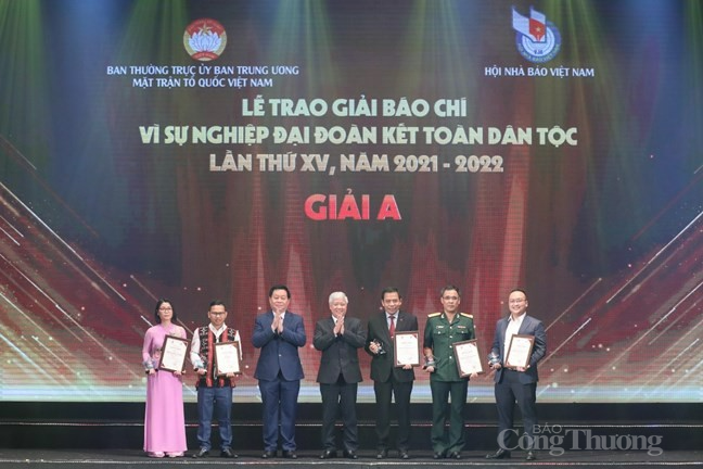 80 tác phẩm được trao giải “Vì sự nghiệp đại đoàn kết toàn dân tộc”
