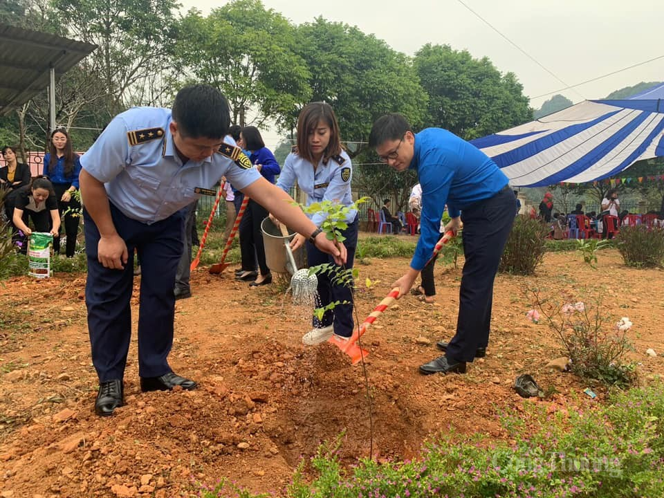 Đoàn Khối các cơ quan Trung ương: Tình nguyện vì cộng đồng và chung tay xây dựng nông thôn mới