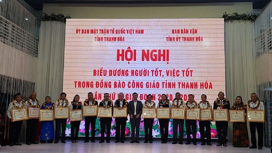 Thanh Hóa: Biểu dương 100 đồng bào Công giáo tiêu biểu trong phong trào thi đua yêu nước