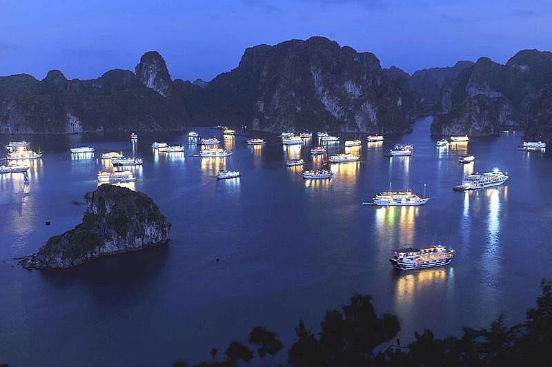 Kinh tế ban đêm “mỏ vàng” của Quảng Ninh. Bài 2: “Đánh thức” tiềm năng