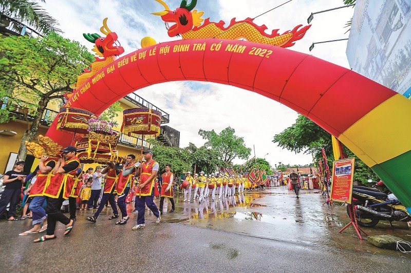 Lễ hội Đình Trà Cổ (Móng Cái) thu hút nhiều du khách