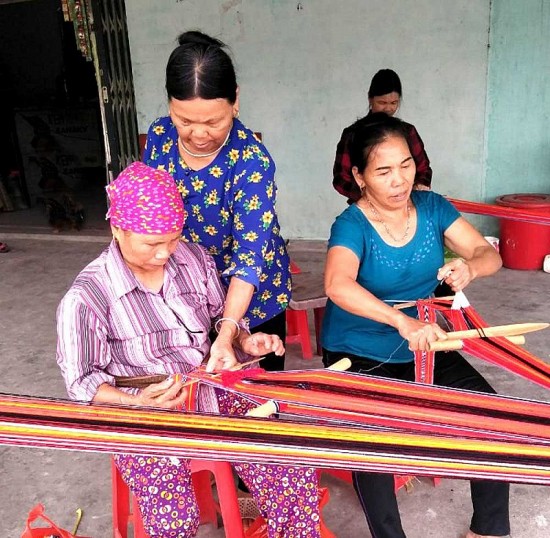 Thúc đẩy khởi nghiệp và thu hút đầu tư vùng đồng bào dân tộc thiểu số và miền núi