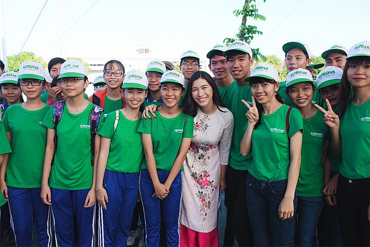CEO Nguyễn Ngọc Mỹ trở thành doanh nhân Sao Đỏ thứ hai của Tập đoàn Alphanam